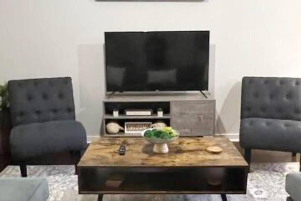 Townhouse In Uptown King Bed-Wi-Fi-Free Parking-Pool Apartment Charlotte Exterior foto