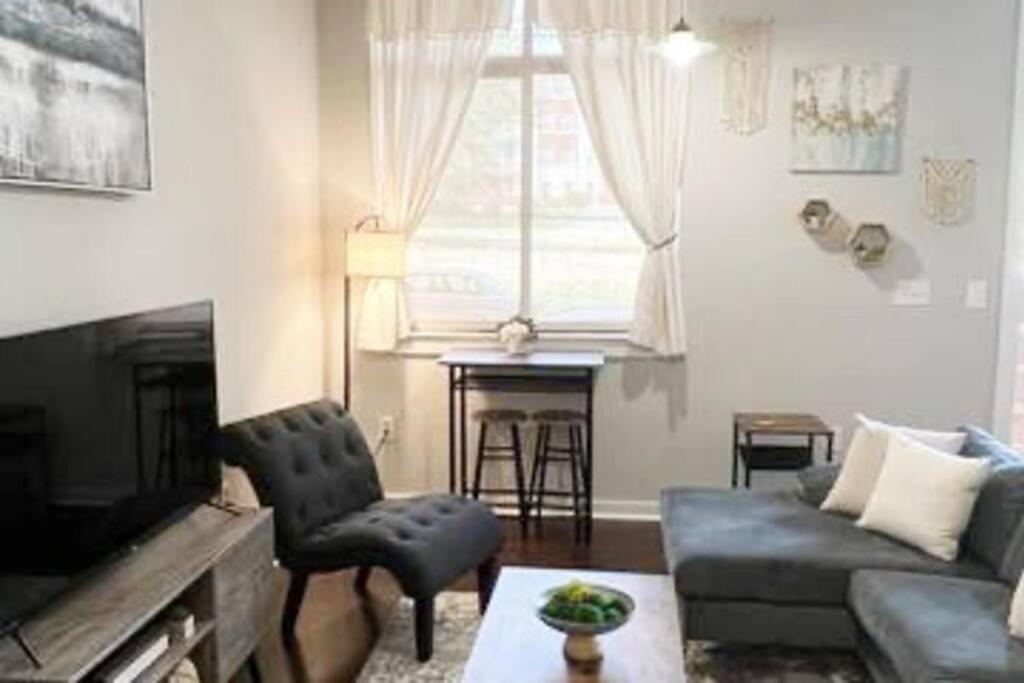 Townhouse In Uptown King Bed-Wi-Fi-Free Parking-Pool Apartment Charlotte Exterior foto