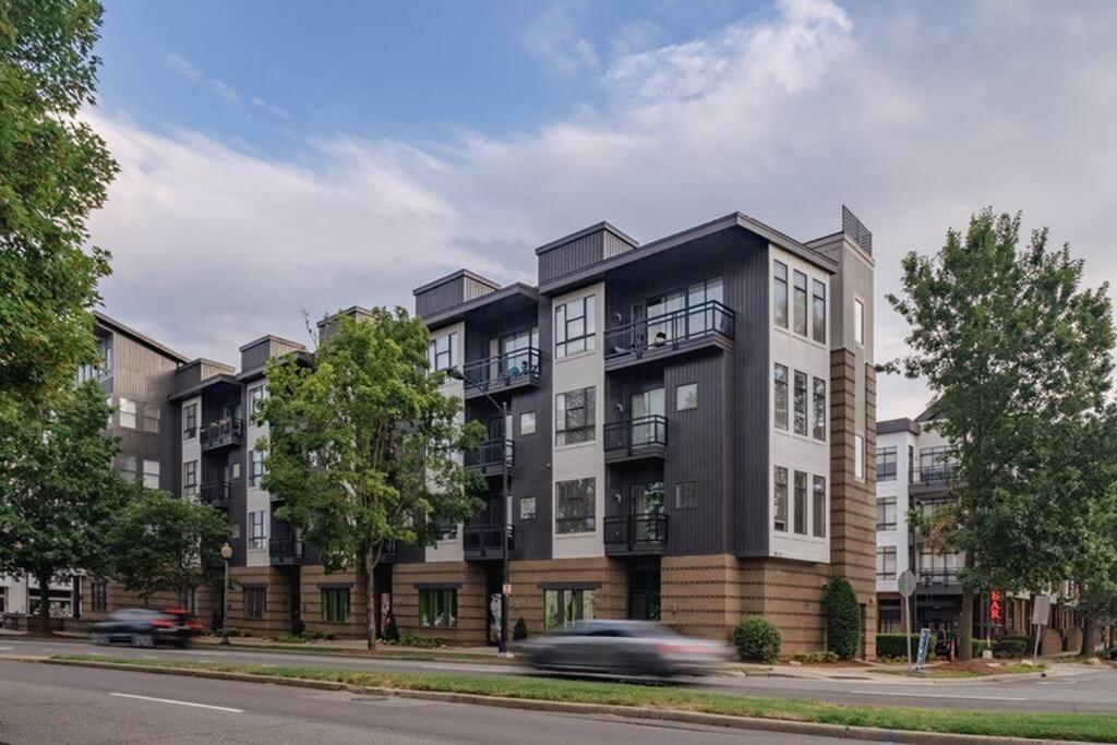 Townhouse In Uptown King Bed-Wi-Fi-Free Parking-Pool Apartment Charlotte Exterior foto
